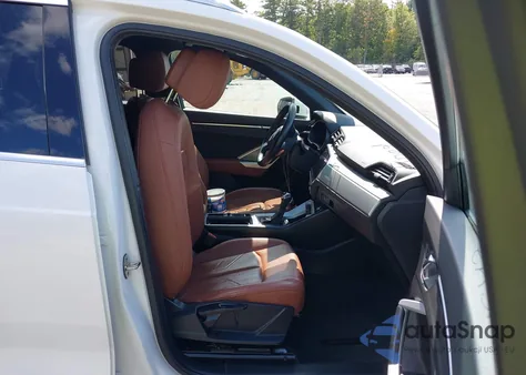 2019 Audi Q3 2.0T S Line Premium из США, поврежденный, VIN WA1DECF33K1083324